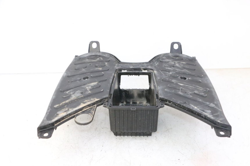 photo de STOPIEŃ PODNÓŻEK PEUGEOT STREETZONE I NAKED 2T 50 (2018 - 2020) - Zbliżenie techniczne