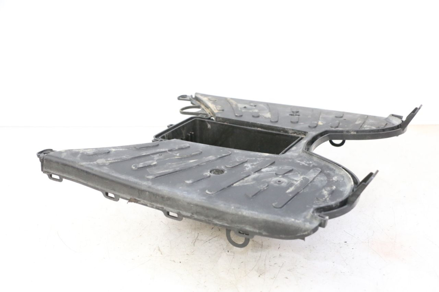 photo de STOPIEŃ PODNÓŻEK PEUGEOT STREETZONE I NAKED 2T 50 (2018 - 2020) - Punkty mocowania