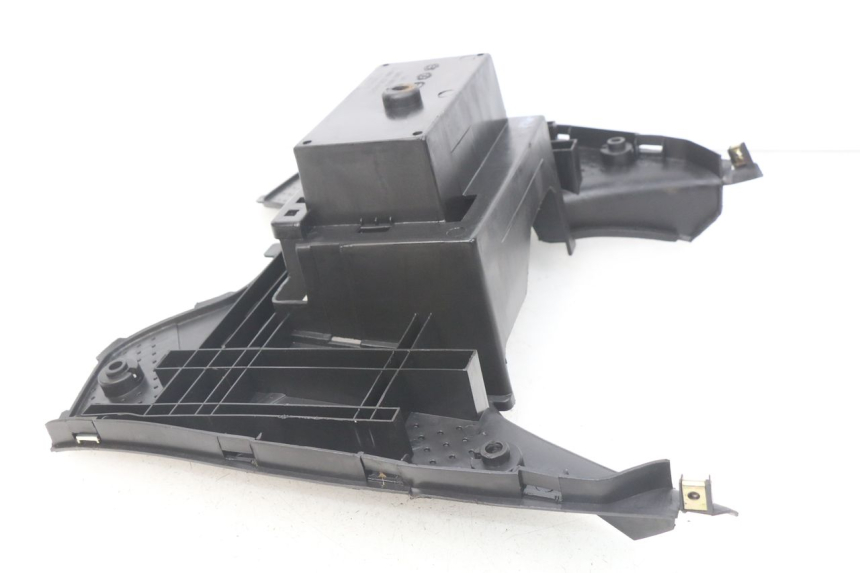 photo de STOPIEŃ PODNÓŻEK KYMCO SUPER 8 4T 50 (2018 - 2020) - Punkty mocowania