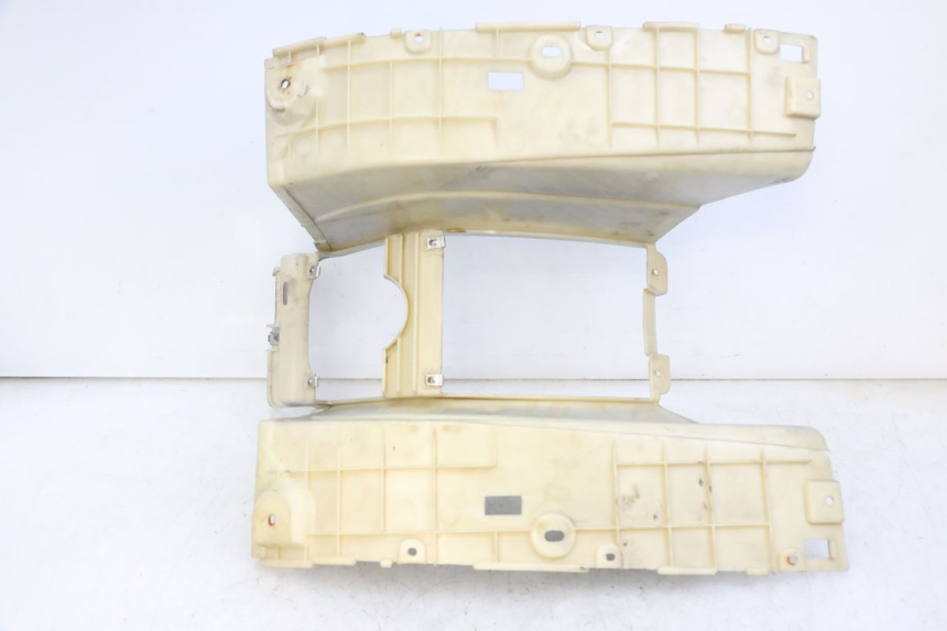 photo de STOPIEŃ PODNÓŻEK PIAGGIO SUPER LX 125 (2000 - 2003) - Punkty mocowania