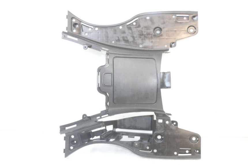 photo de STOPIEŃ PODNÓŻEK SUZUKI BURGMAN 125 (2018 - 2021) - Inny kąt widzenia