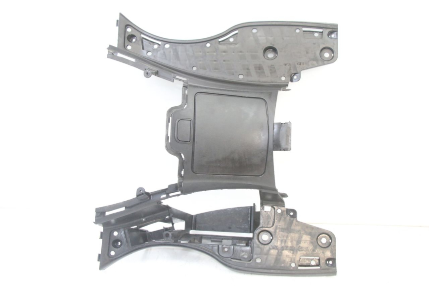 photo de STOPIEŃ PODNÓŻEK SUZUKI BURGMAN 125 (2015 - 2017) - Szczegół części