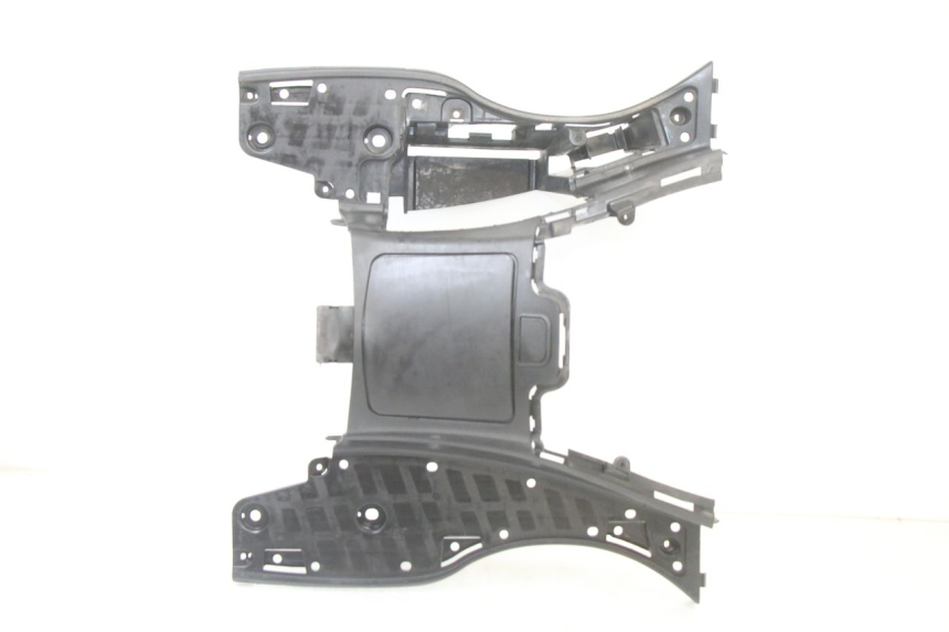 photo de STOPIEŃ PODNÓŻEK SUZUKI BURGMAN 125 (2015 - 2017) - Zoom stanu zużycia