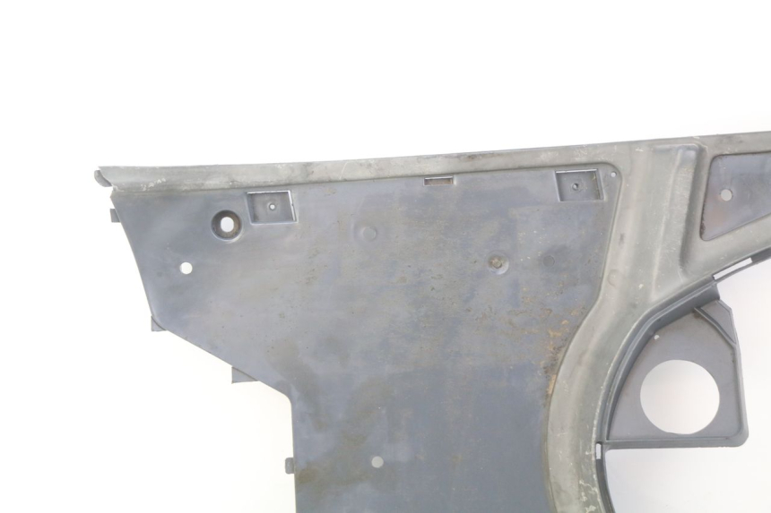 photo de STOPIEŃ PODNÓŻEK PEUGEOT SV 125 (1991 - 1994) - Szczegóły charakterystyczne