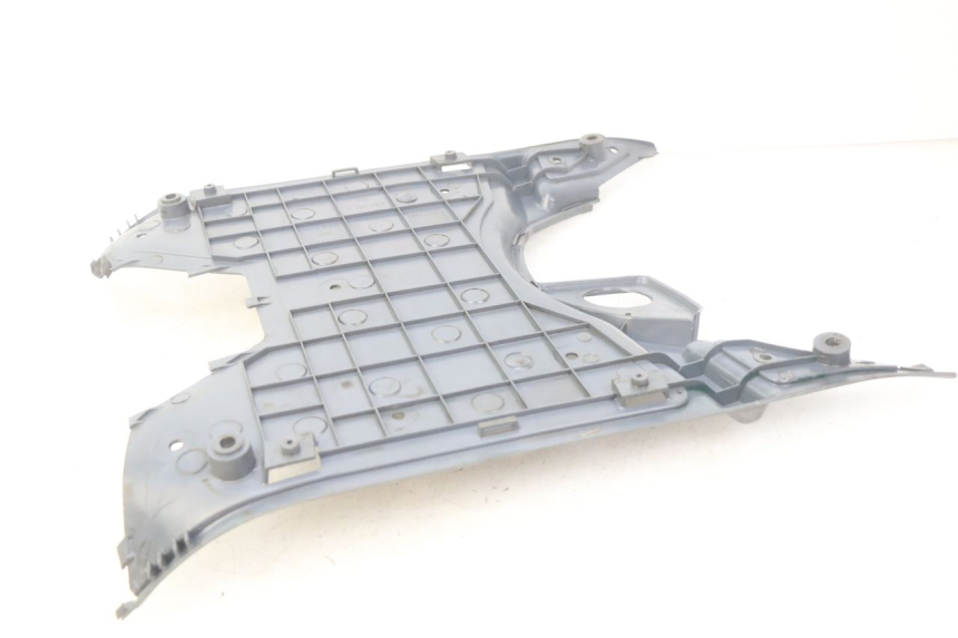 photo de STOPIEŃ PODNÓŻEK PEUGEOT SV 125 (1991 - 1994) - Punkty mocowania