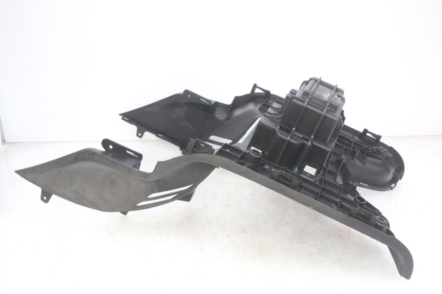 photo de STOPIEŃ PODNÓŻEK SYM SYMPHONY 125 (2009 - 2015) - Zbliżenie techniczne