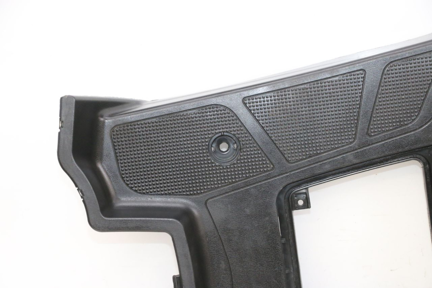 photo de STOPIEŃ PODNÓŻEK NECO TEMPO 4T 50 (2022 - 2026) - Zbliżenie komponentów