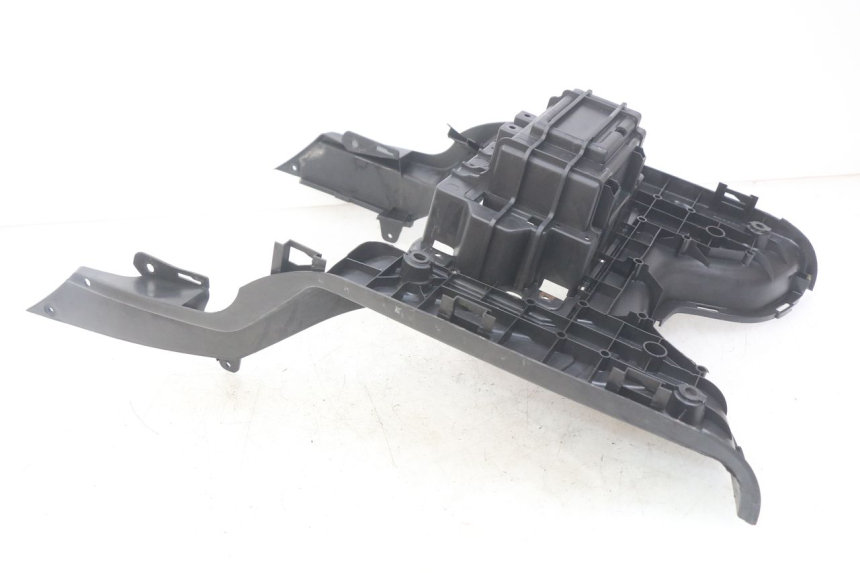 photo de STOPIEŃ PODNÓŻEK PEUGEOT TWEET 4T 50 (2010 - 2014) - Zbliżenie techniczne