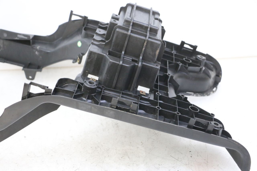 photo de STOPIEŃ PODNÓŻEK PEUGEOT TWEET 4T 50 (2018 - 2022) - Szczegół części