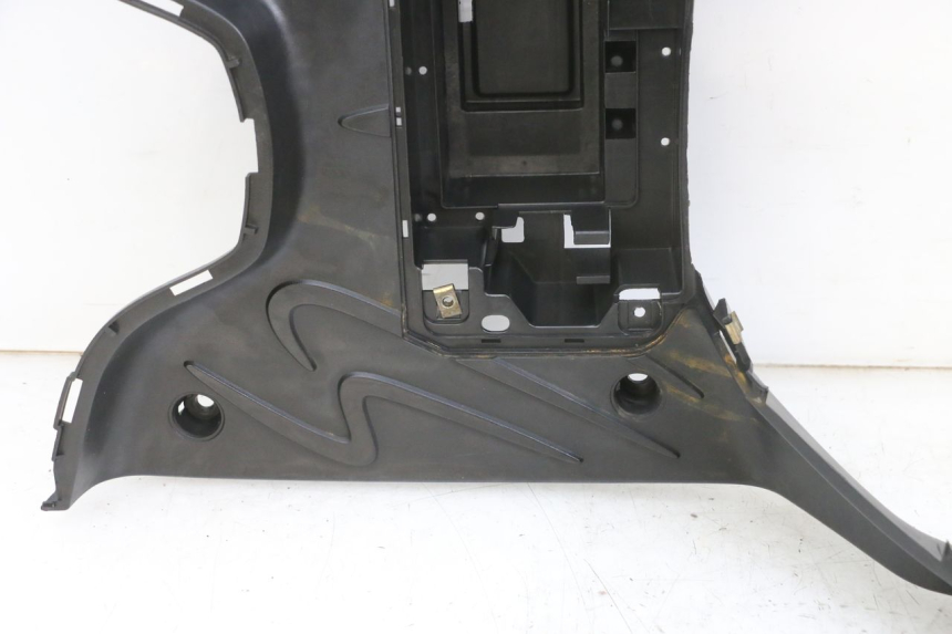 photo de STOPIEŃ PODNÓŻEK PEUGEOT TWEET PRO EFI 4T 50 (2021 - 2022) - Widok z bliska