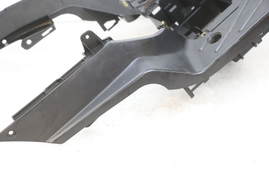 photo de STOPIEŃ PODNÓŻEK PEUGEOT TWEET PRO EFI 4T 50 (2021 - 2022) - Oznaczenia i referencje