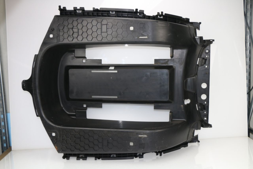 photo de STOPIEŃ PODNÓŻEK RENAULT TWIZY 45 (2012 - 2019) - Zoom stanu zużycia
