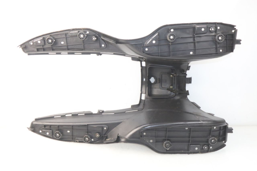 photo de STOPIEŃ PODNÓŻEK SUZUKI UC EPICURO 125 (1999 - 2003) - Punkty mocowania