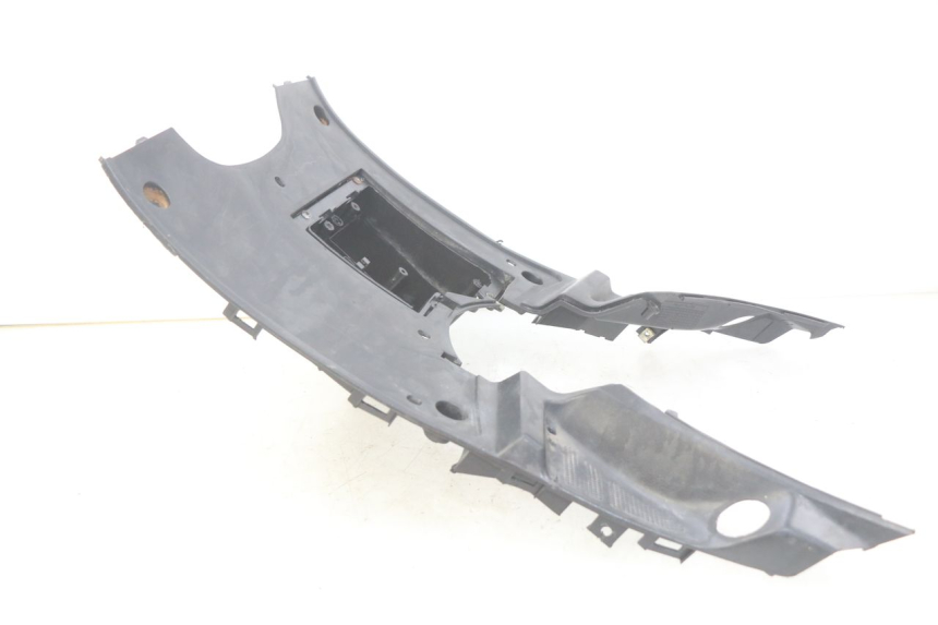 photo de STOPIEŃ PODNÓŻEK PEUGEOT V-CLIC VCLIC 50 (2007 - 2013) - Stan powierzchni