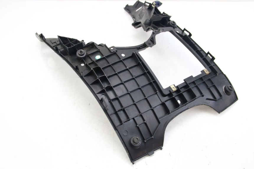 photo de STOPIEŃ PODNÓŻEK PEUGEOT V-CLIC VCLIC 50 (2007 - 2013) - Szczegóły charakterystyczne