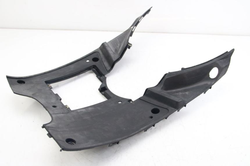 photo de STOPIEŃ PODNÓŻEK PEUGEOT V-CLIC VCLIC 50 (2007 - 2013) - Zoom stanu zużycia