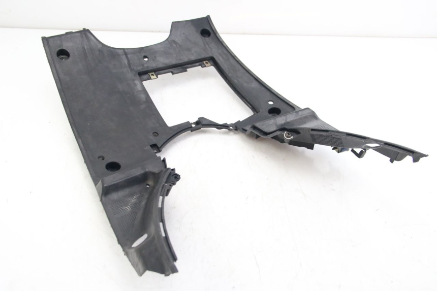 photo de STOPIEŃ PODNÓŻEK PEUGEOT V-CLIC VCLIC 50 (2007 - 2013) - Stan powierzchni