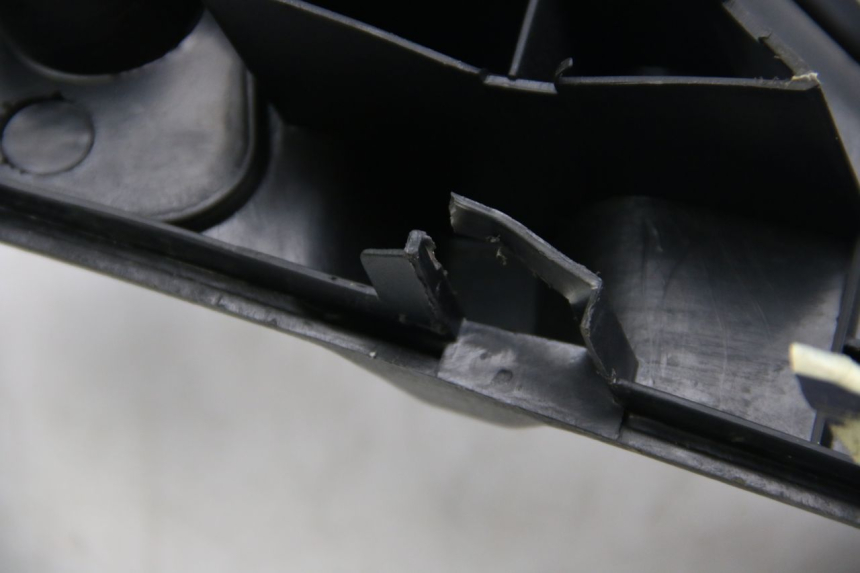 photo de STOPIEŃ PODNÓŻEK PEUGEOT V-CLIC VCLIC 50 (2007 - 2013) - Część sprawdzona