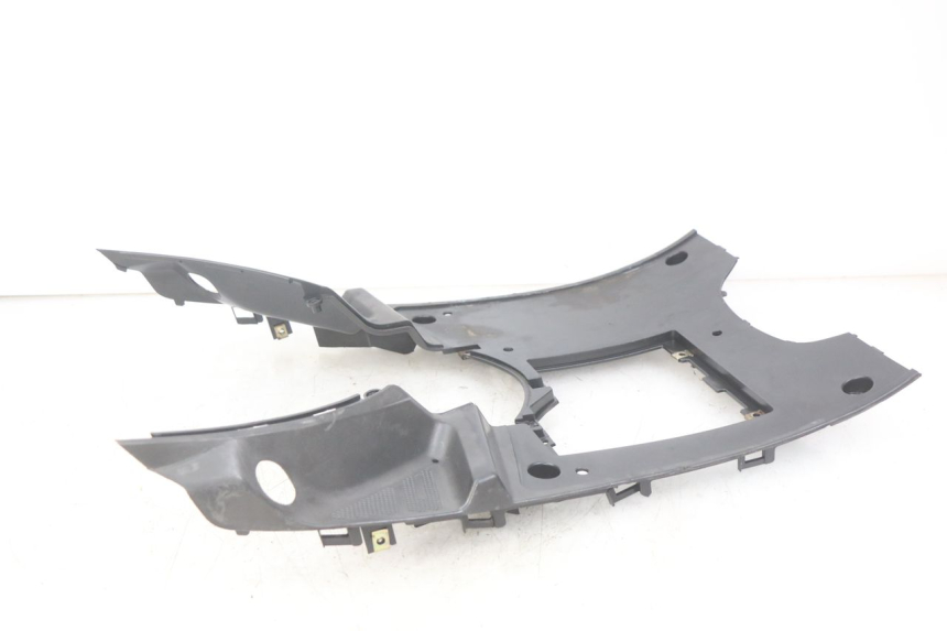 photo de STOPIEŃ PODNÓŻEK PEUGEOT V-CLIC VCLIC 50 (2007 - 2013) - Zbliżenie techniczne