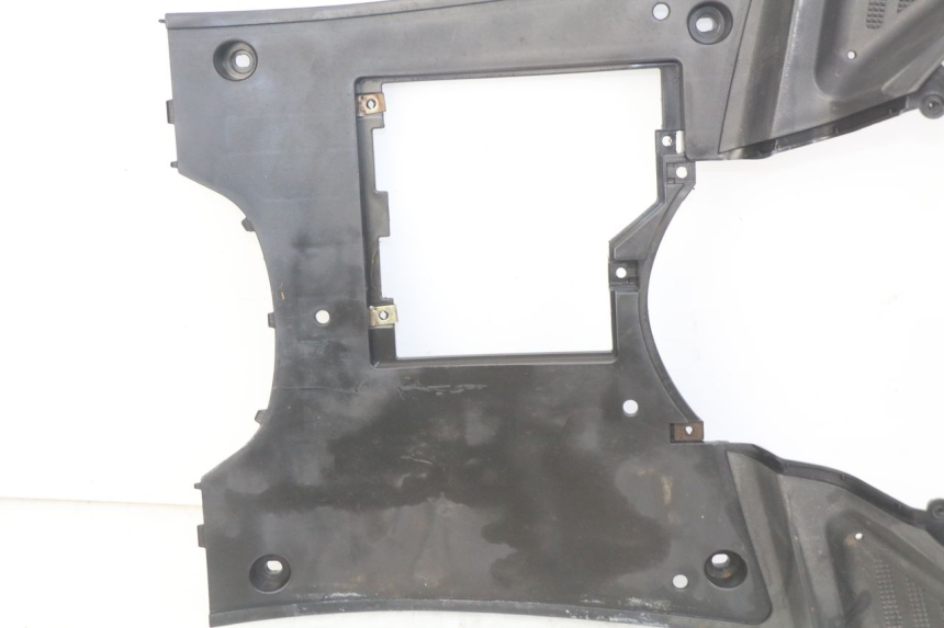 photo de STOPIEŃ PODNÓŻEK PEUGEOT V-CLIC VCLIC 50 (2007 - 2013) - Stan powierzchni