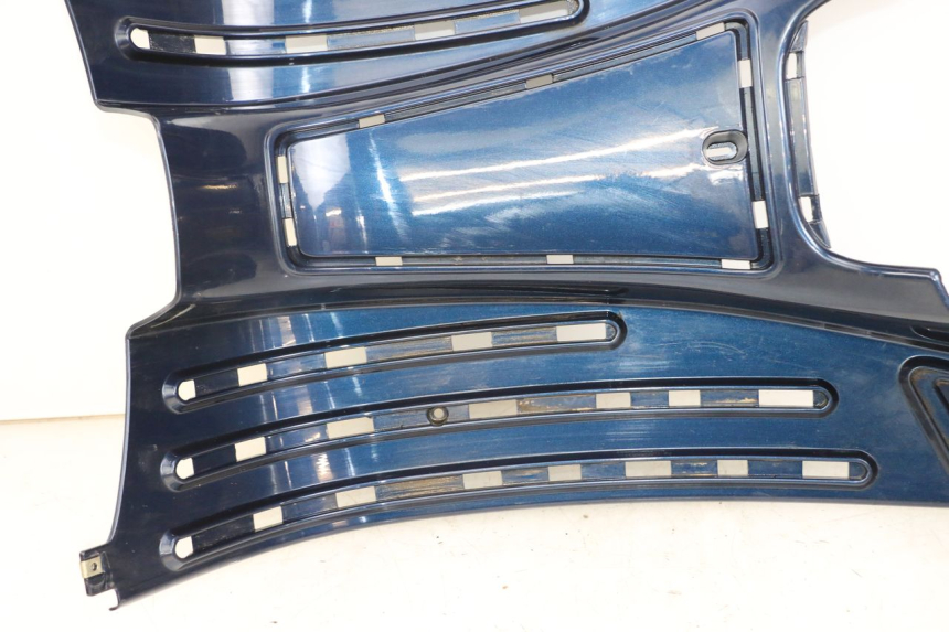 photo de STOPIEŃ PODNÓŻEK PIAGGIO VESPA LX 125 (2005 - 2010) - Szczegóły charakterystyczne