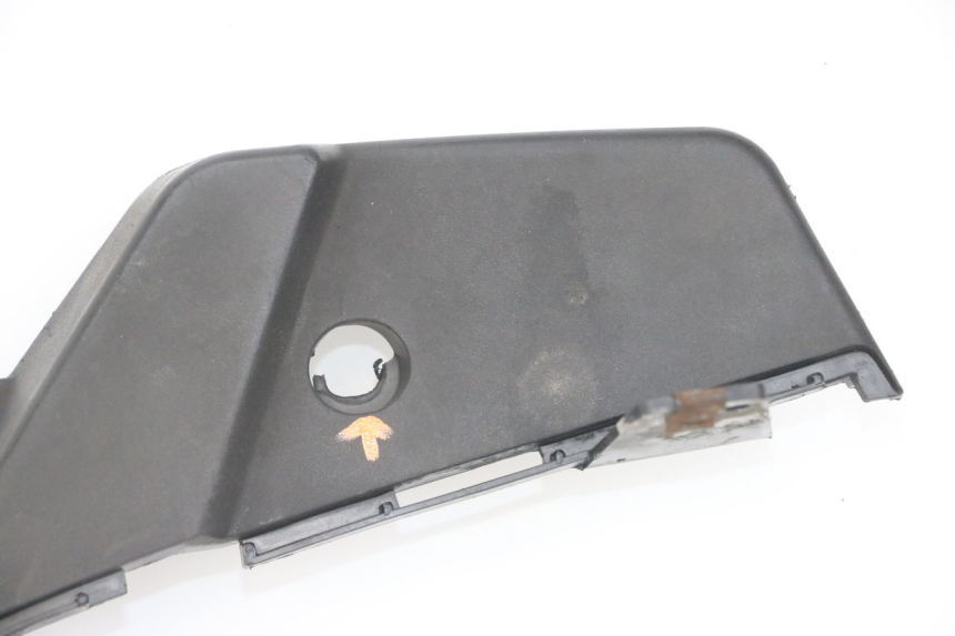 photo de STOPIEŃ PODNÓŻEK PEUGEOT VIVACITY NEW 2T 50 (2008 - 2017) - Szczegóły charakterystyczne