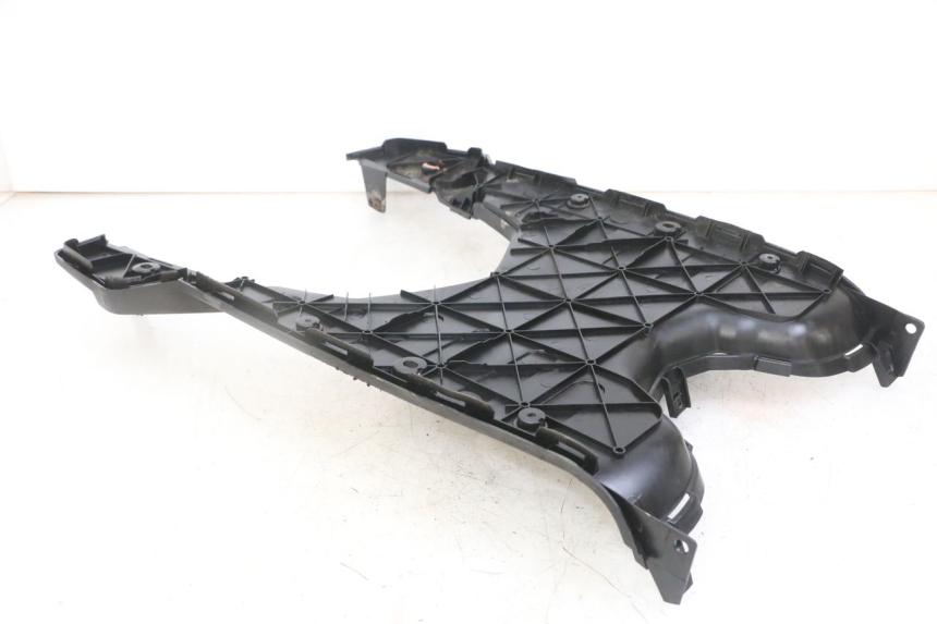 photo de STOPIEŃ PODNÓŻEK PEUGEOT VIVACITY NEW 2T 50 (2008 - 2017) - Inny kąt widzenia