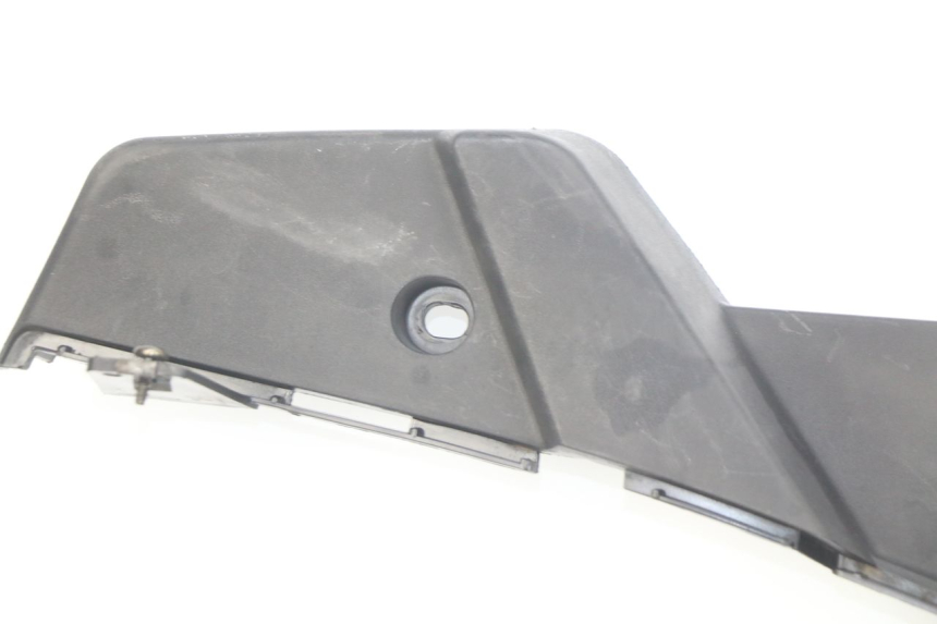 photo de STOPIEŃ PODNÓŻEK PEUGEOT VIVACITY NEW 4T 50 (2008 - 2017) - Szczegóły charakterystyczne