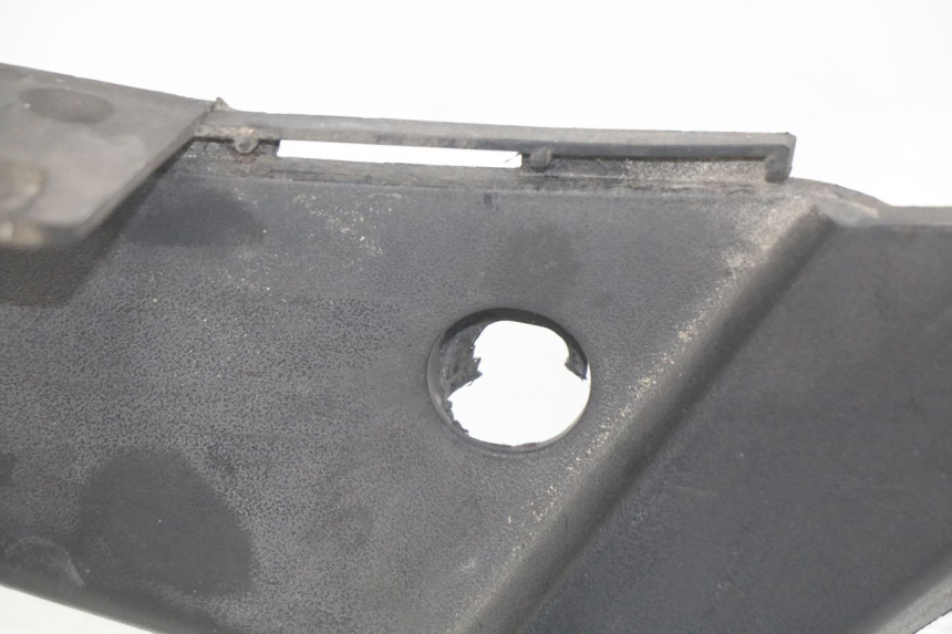 photo de STOPIEŃ PODNÓŻEK PEUGEOT VIVACITY NEW 4T 50 (2008 - 2017) - Szczegóły charakterystyczne