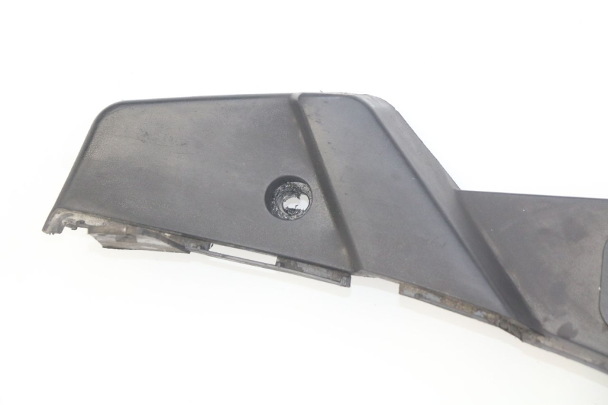 photo de STOPIEŃ PODNÓŻEK PEUGEOT VIVACITY NEW 4T 50 (2008 - 2017) - Zbliżenie komponentów