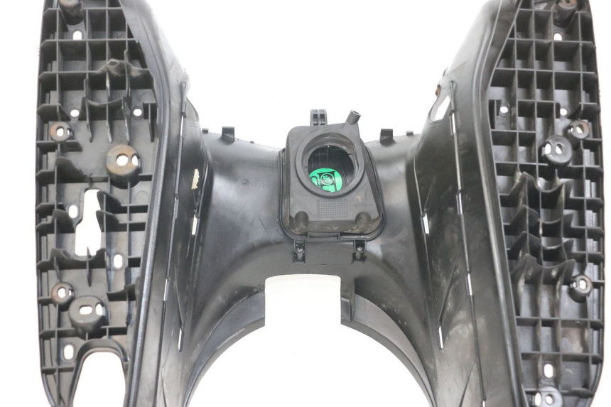 photo de STOPIEŃ PODNÓŻEK YAMAHA XMAX X-MAX 125 (2006 - 2009) - Inny kąt widzenia