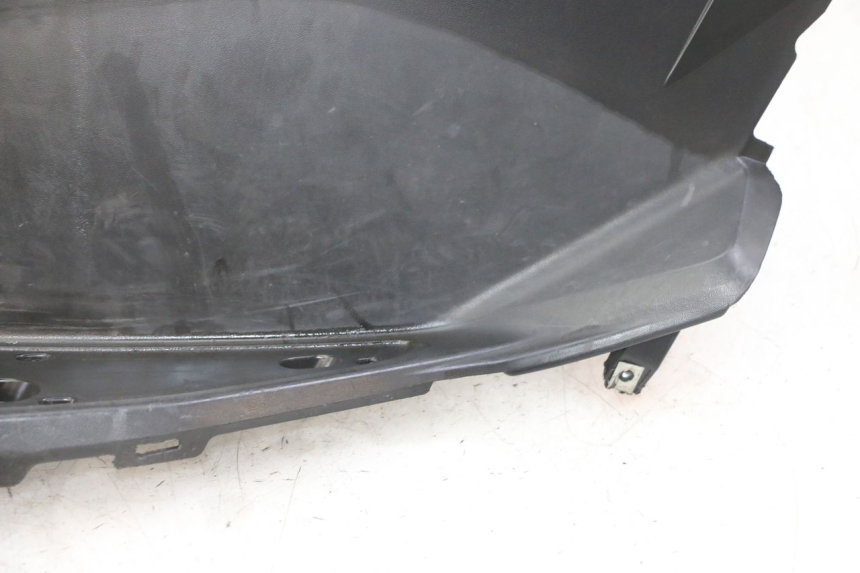 photo de STOPIEŃ PODNÓŻEK YAMAHA X-MAX XMAX 125 (2010 - 2013) - Oznaczenia i referencje