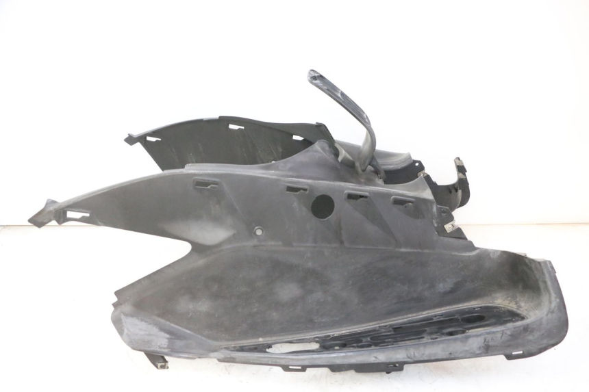 photo de STOPIEŃ PODNÓŻEK YAMAHA X-MAX XMAX 125 (2010 - 2013) - Zbliżenie komponentów