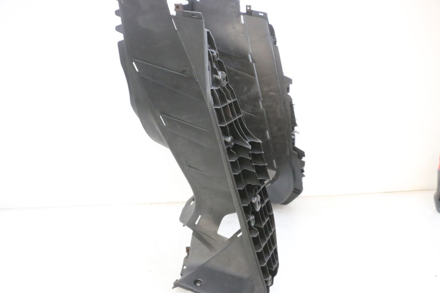 photo de STOPIEŃ PODNÓŻEK YAMAHA XMAX X-MAX 125 (2006 - 2009) - Zoom stanu zużycia