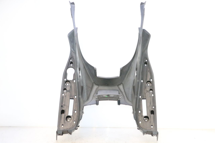 photo de STOPIEŃ PODNÓŻEK YAMAHA X-MAX XMAX 125 (2010 - 2013) - Zbliżenie techniczne