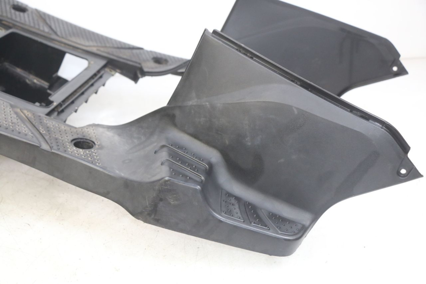 photo de STOPIEŃ PODNÓŻEK SYM X-PRO 4T 50 (2014 - 2021) - Zbliżenie techniczne