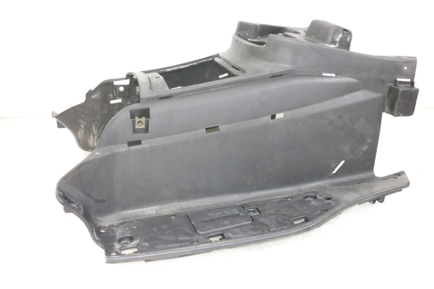 photo de STOPIEŃ PODNÓŻEK KYMCO XCITING 250 (2006 - 2009) - Zbliżenie techniczne