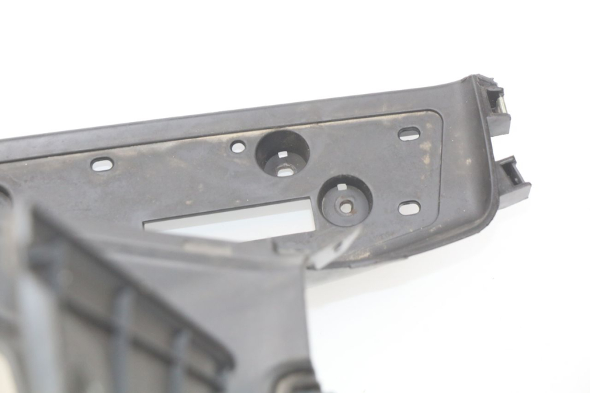 photo de STOPIEŃ PODNÓŻEK YAMASAKI YM T 125 (2015 - 2020) - Punkty mocowania