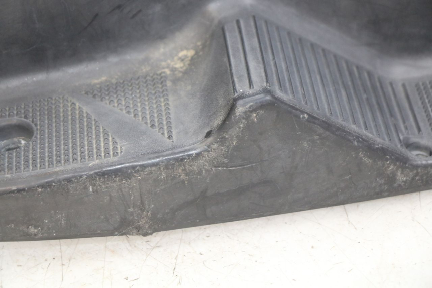 photo de STOPIEŃ PODNÓŻEK YAMAHA YP MAJESTY 125 (1998 - 2001) - Punkty mocowania