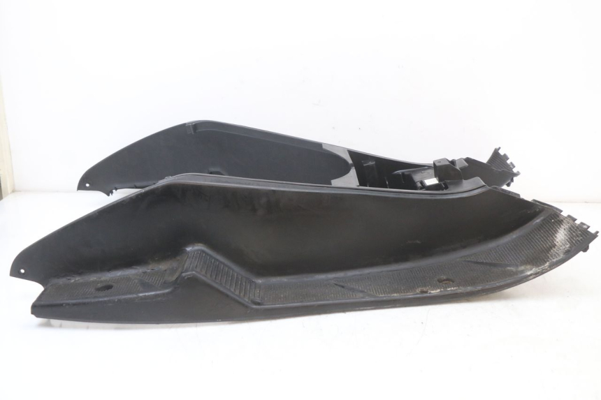 photo de STOPIEŃ PODNÓŻEK YAMAHA YP MAJESTY 125 (2002 - 2006) - Zoom stanu zużycia