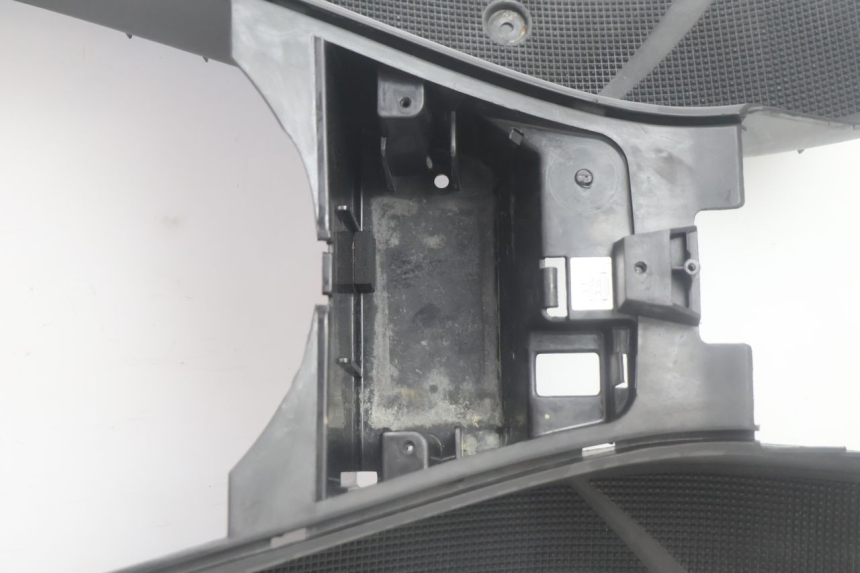 photo de STOPIEŃ PODNÓŻEK YAMAHA YP MAJESTY 125 (2007 - 2010) - Szczegół części