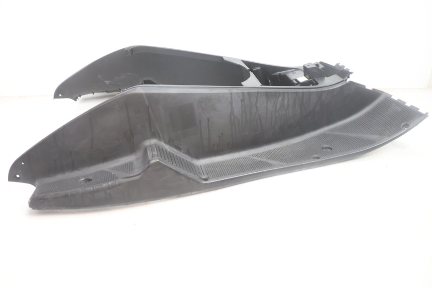 photo de STOPIEŃ PODNÓŻEK YAMAHA YP MAJESTY 125 (2007 - 2010) - Punkty mocowania