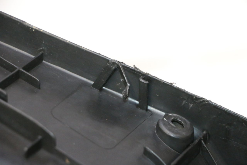 photo de STOPIEŃ PODNÓŻEK YAMAHA YP MAJESTY 125 (2002 - 2006) - Szczegół części