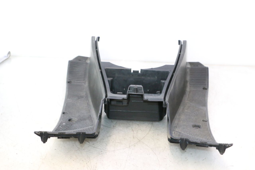 photo de STOPIEŃ PODNÓŻEK YAMAHA YP MAJESTY 125 (2002 - 2006) - Zoom stanu zużycia