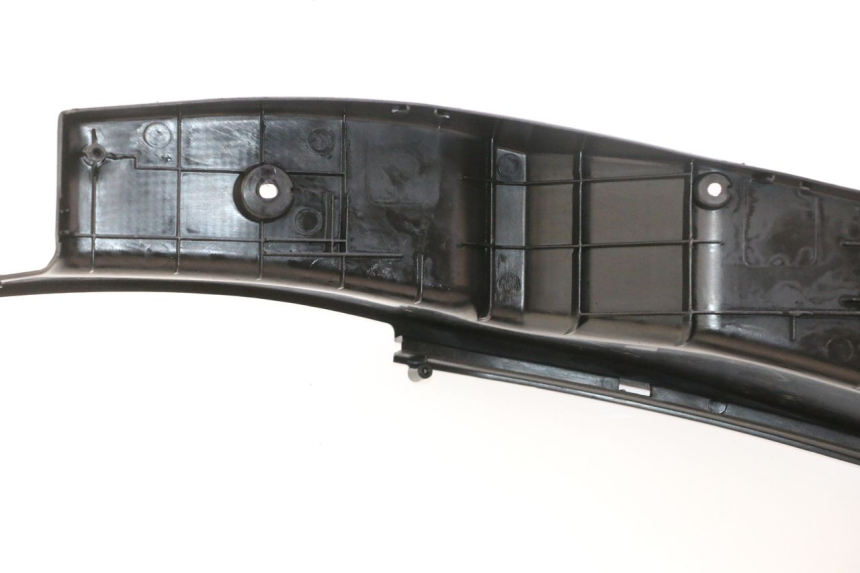 photo de STOPIEŃ PODNÓŻEK YAMAHA YP MAJESTY 125 (2002 - 2006) - Punkty mocowania