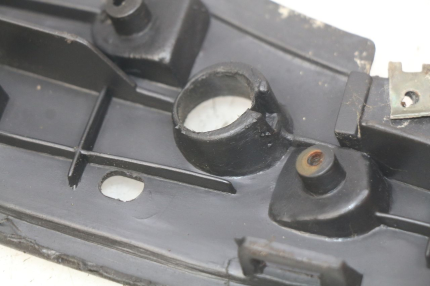 photo de STOPIEŃ PODNÓŻEK YIYING YY50QT-10 50 (2007 - 2022) - Inny kąt widzenia