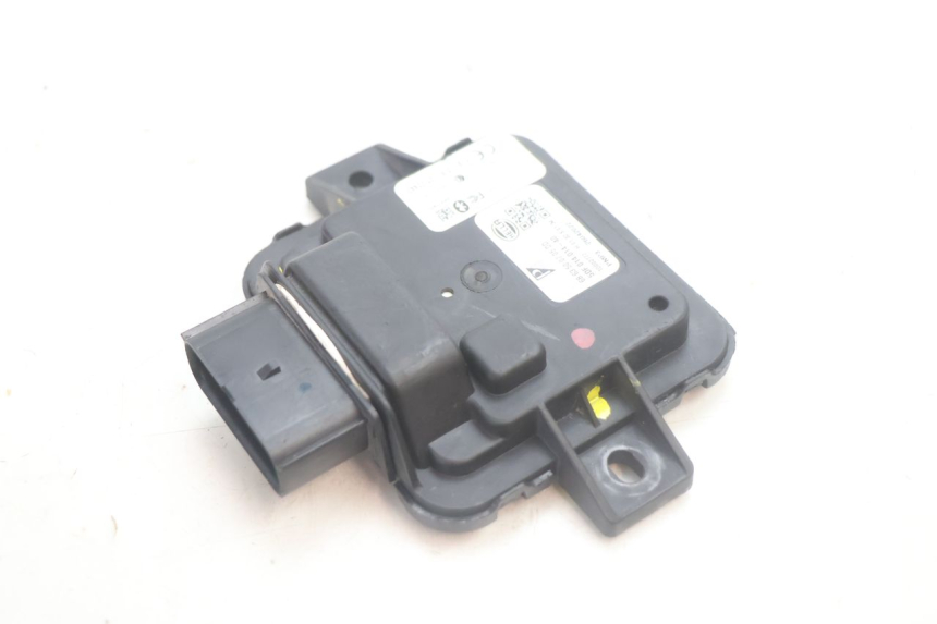 photo de MODUŁ INTERFEJSU PIAGGIO MP3 HPE 530 (2022 - 2026) - Szczegół części