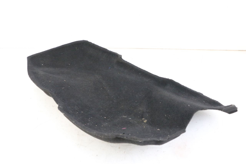 photo de WYKŁADZINA BAGAŻNIKA PIAGGIO MP3 HPE 350 (2018 - 2020) - Oznaczenia i referencje