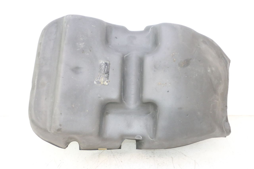 photo de WYKŁADZINA BAGAŻNIKA PEUGEOT SATELIS 125 (2006 - 2009) - Inny kąt widzenia