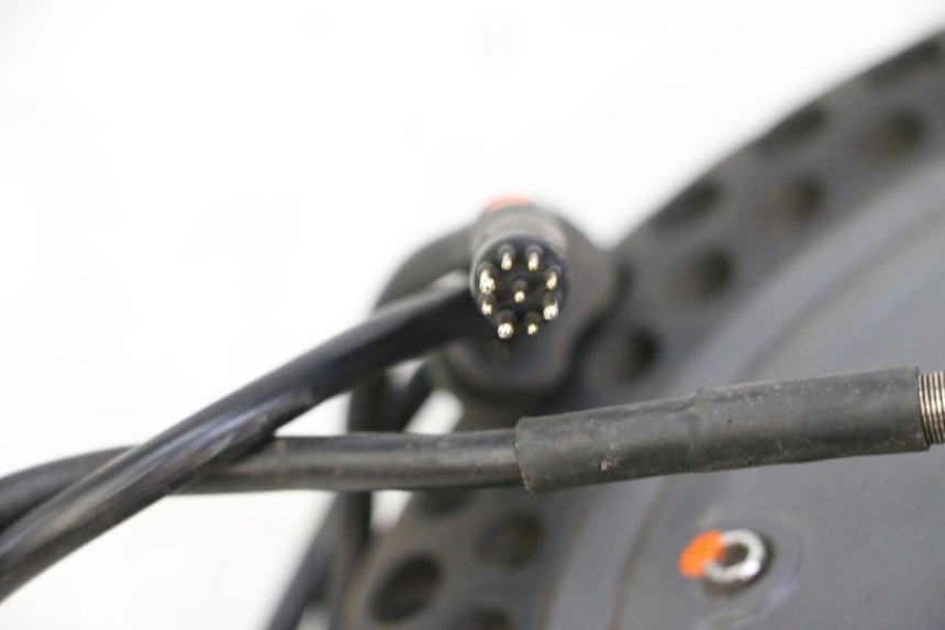 photo de SILNIK URBANGLIDE 100XS 1 - Część sprawdzona